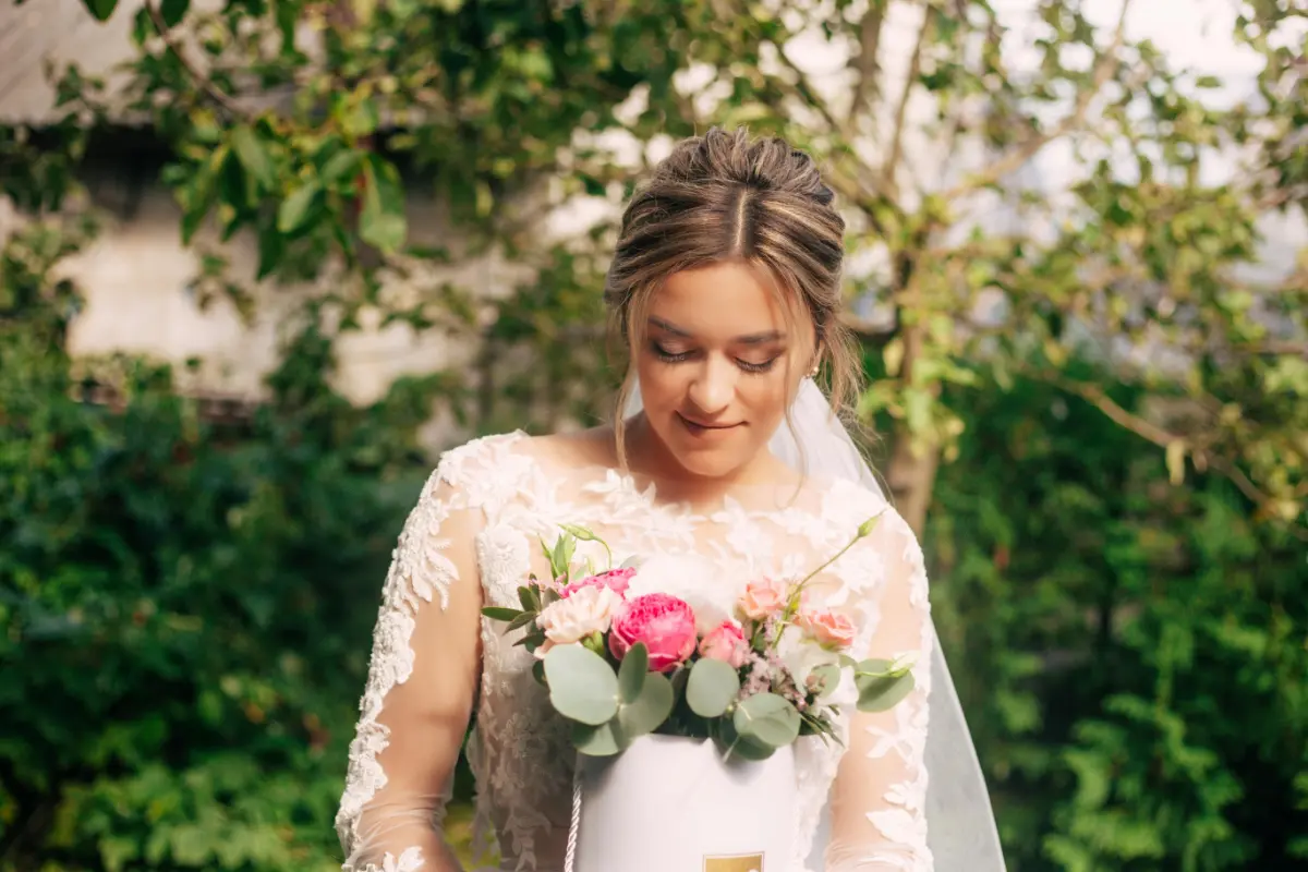 Brautkleid vermieten oder verkaufen – was lohnt sich mehr?
