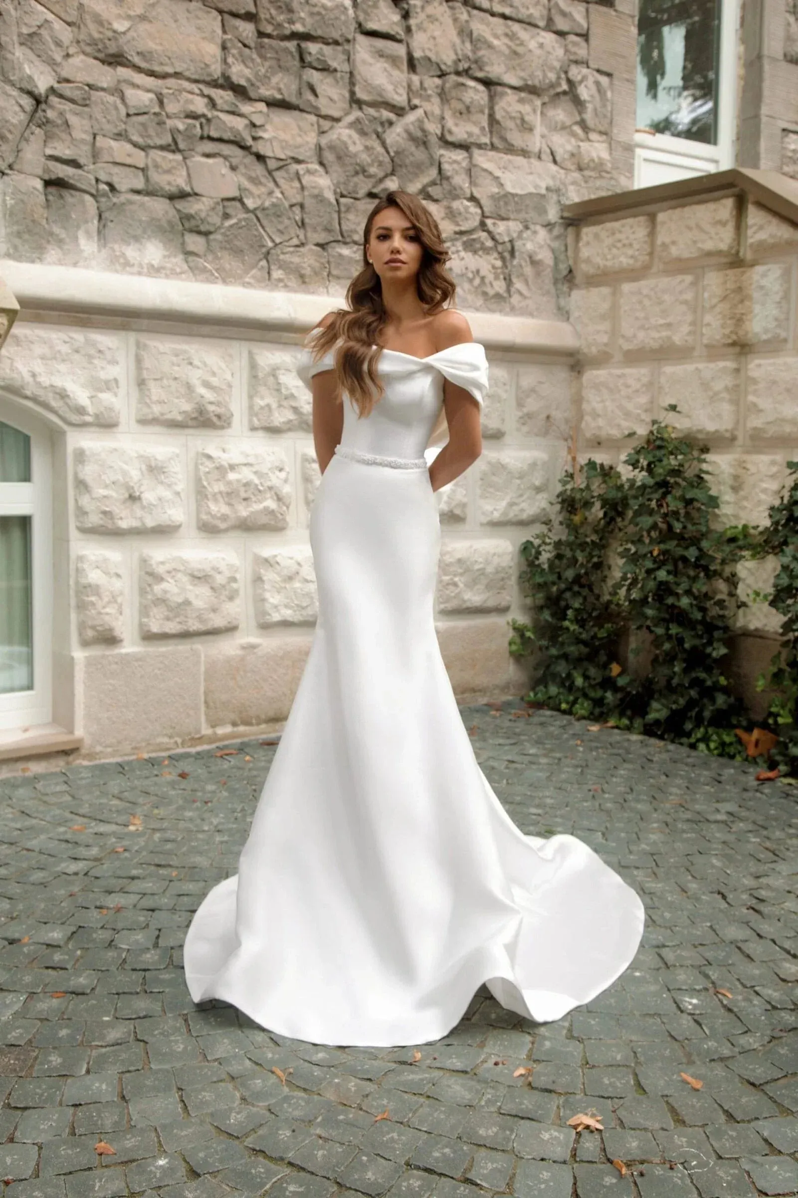Minimalistisches Meerjungfrauen-Brautkleid